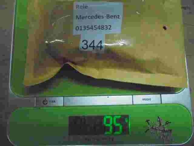 Relè Mercedes-Benz 013 545 48 32 0135454832 898690000 SW 30 92