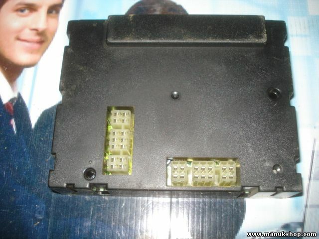 Dispositivo di controllo multifunzione Land Rover YWC106080 27VT CCU 52010469D