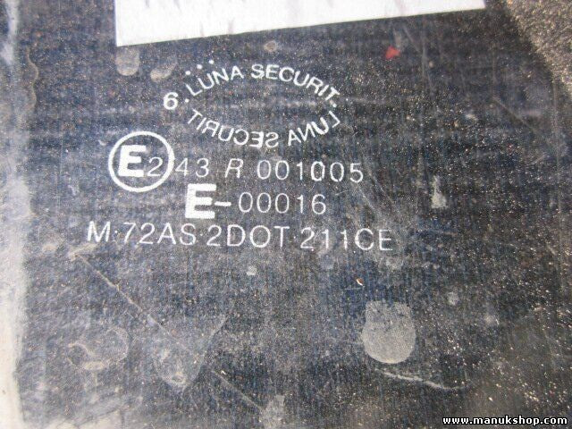 Vetro porta anteriore destra Suzuki Samurai 43R001005 43R000469