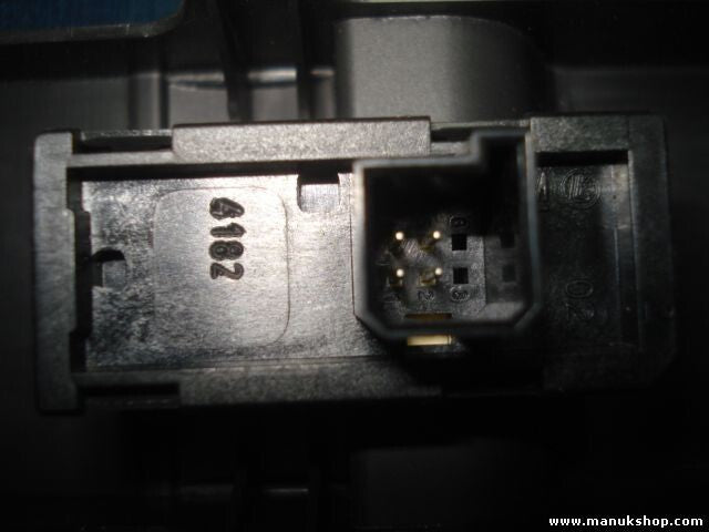 mando botonera elevalunas Opel 13183675 93162638 LK03 459155 HZC101972399