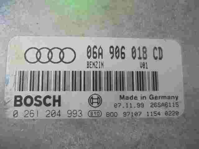 Centralita Audi A3 1.8 BENZINA V01 06A906018CD 26SA6115 BOSCH 0261204993