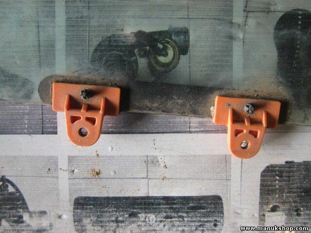 NISSAN Terrano T2 43R000015 DOT211M89AS2 vetro porta posteriore destro