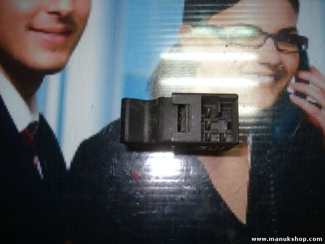 mando botonera elevalunas Seat Toledo Leon 1M0959855 PA6-GF30 1MO959855