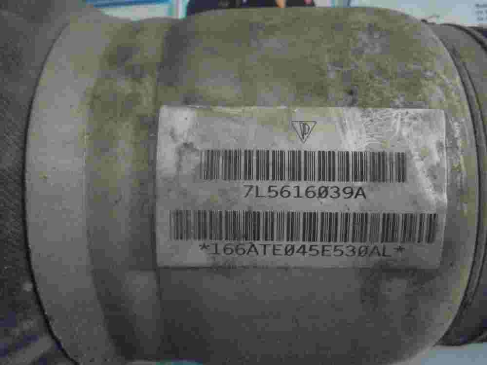Amortiguador neumático delantero izquierdo Cayenne Audi Q7 VW Touareg 7L5616039A