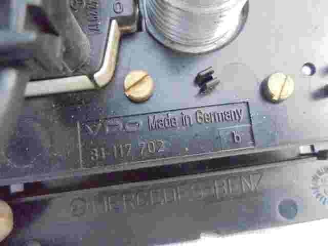 Velocímetro Mercedes-Benz E W124 1245425268 124 542 52 68 VDO 81117702