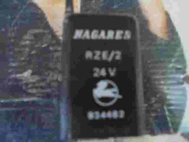 Relé de Luz Nissan Cabstar RZE224 RZE/2 -24 RZE/2 24V Nagares 934482
