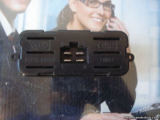 Reloj Digital Kia Rio Kombi 84775FD000 84775-FD000