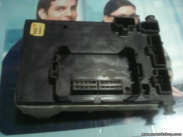 Caja de fusibles Ford Mondeo 93BG14A073EF 93BG-14A073-EF