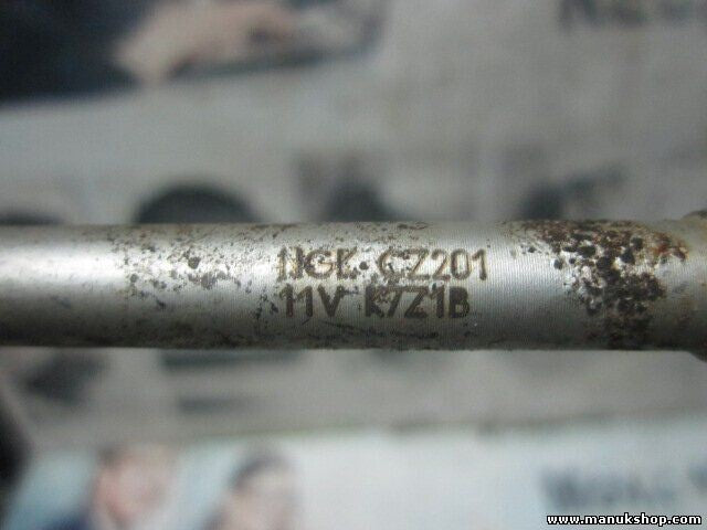 Bujía de precalentamiento Mitsubishi L200 Pajero Montero DID II NGKCZ201 CZ201