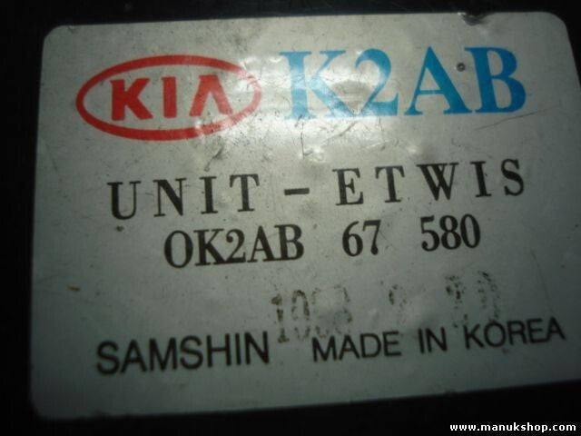 Señales de luz de la unidad de control Kia Sephia 0K2AB 67 580 0K2AB67580