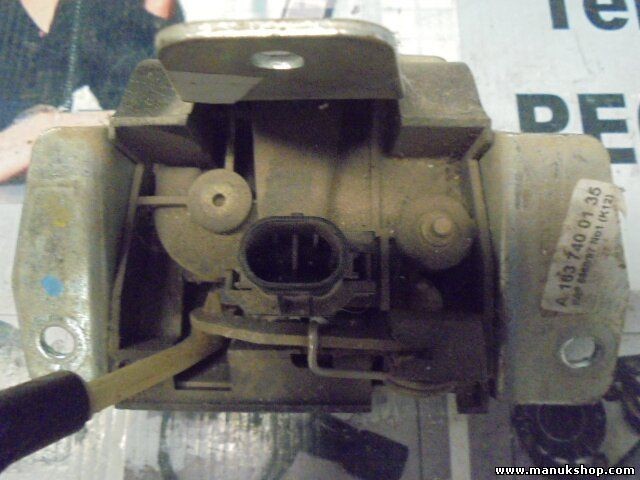 Cerradura del portón trasero Mercedes-Benz A1637400135 A 163 740 01 35