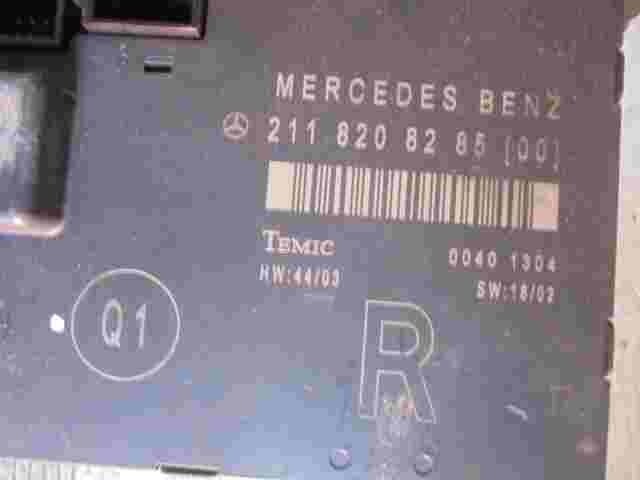 Unità di controllo porta Mercedes Classe E W211 2118208285 Q1 (00) R TEMIC.