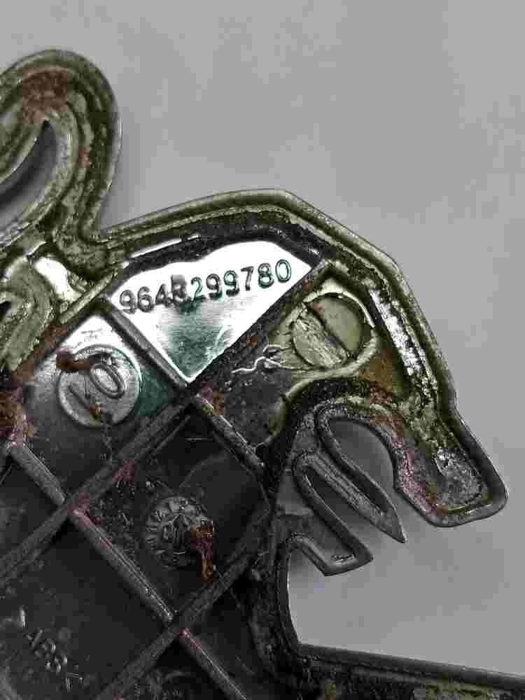 Emblema Peugeot 206 307 9648299780 7,5 cm.