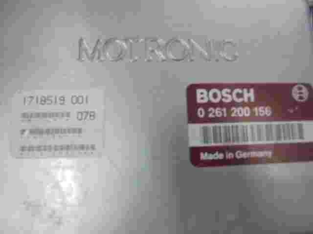 Centralita BMW 7 E32 750i 850i 1718519001 1718519 001 Motronic BOSCH 0261200156