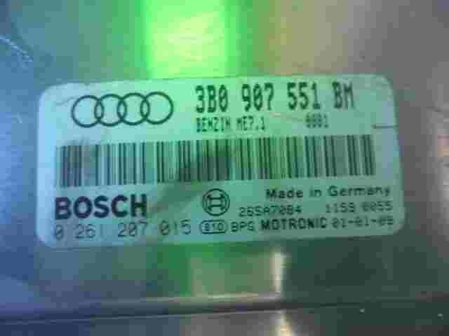 Centralita Audi A6 C5 2.8i 3B0907551BM 3BO907551BM BENZINA ME7.1 0001 0261207015