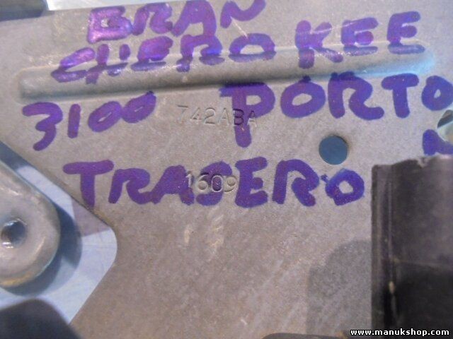 Cerradura del portón trasero Jeep Grand Cherokee WJ WG Limited 2001 742ABA