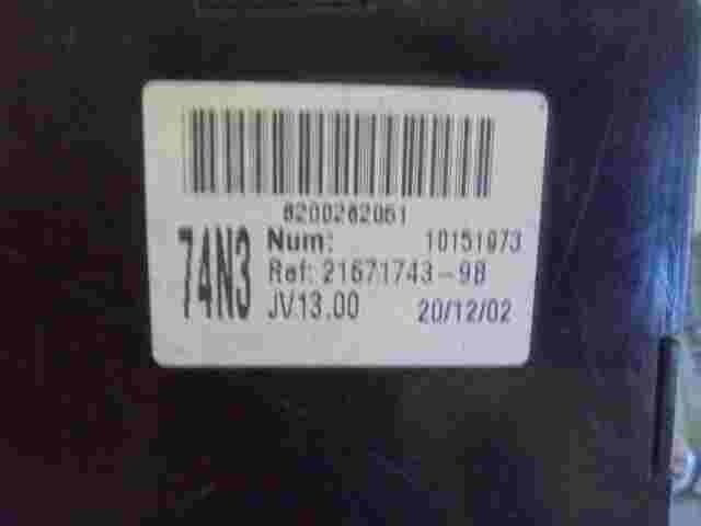 Caja de fusibles Renault Laguna 2 8200276504 8200262051 8200283816 21671743-9B
