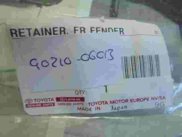 Parafango anteriore fermo Toyota Corolla 120 Carina Caldina 9021006013 90210-...
