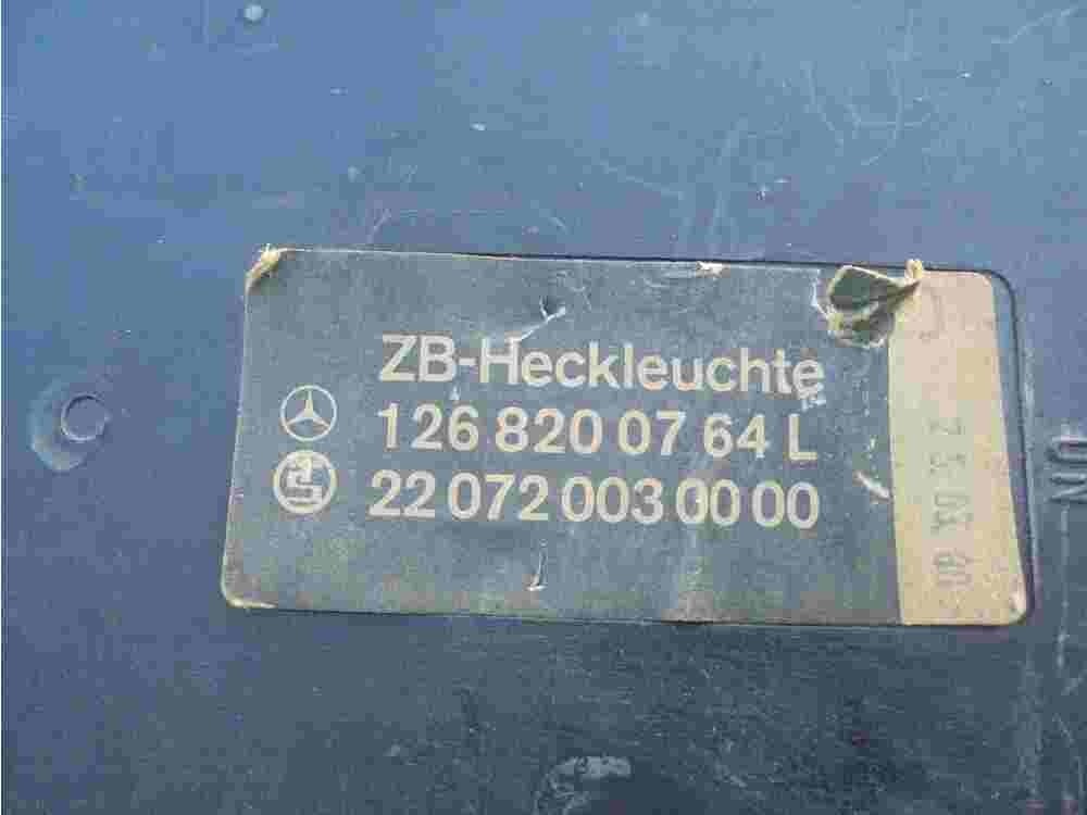 Pilotos trasero izquierdo Mercedes W126 1268200764 L 1268200764L 220720030000