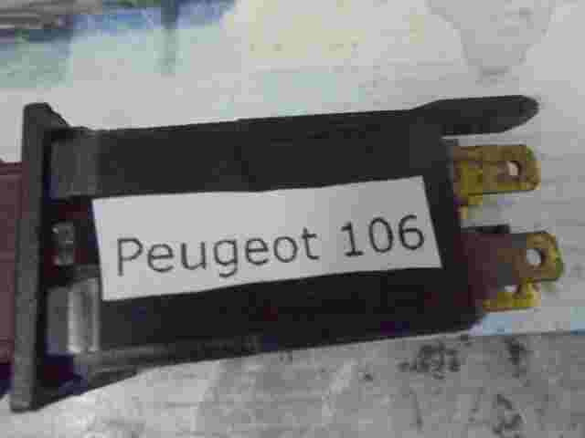Interruptor de emergencia warning Peugeot 106