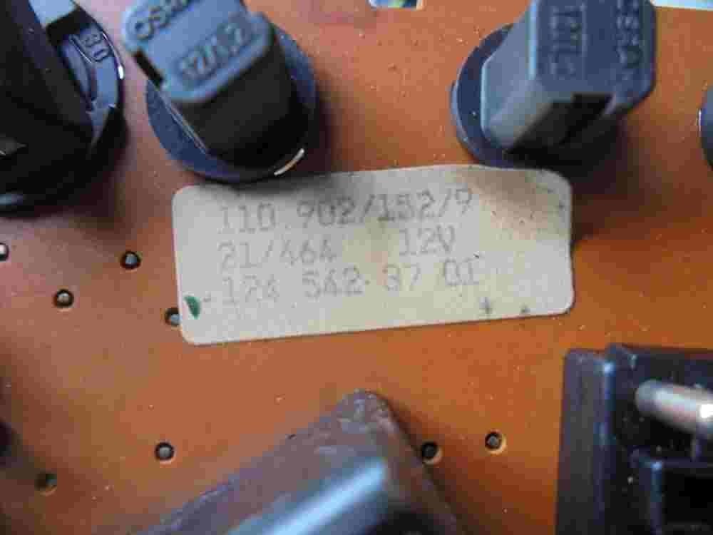 instrumentos indicador de combustible Mercedes-Benz W124 1245423701 1109021529