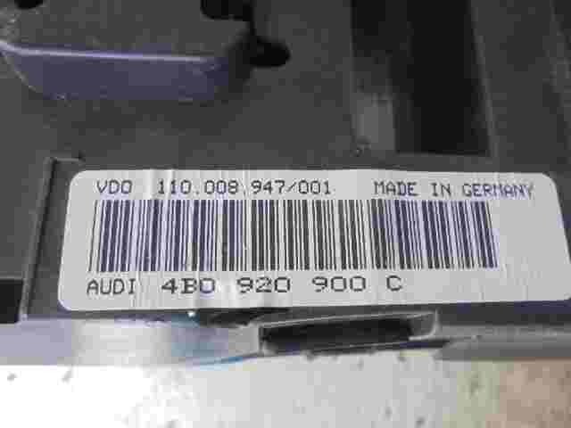 Cuadro de instrumentos Audi A6 C5 4B0920900C 4B0 920 900 C VDO 110008947001