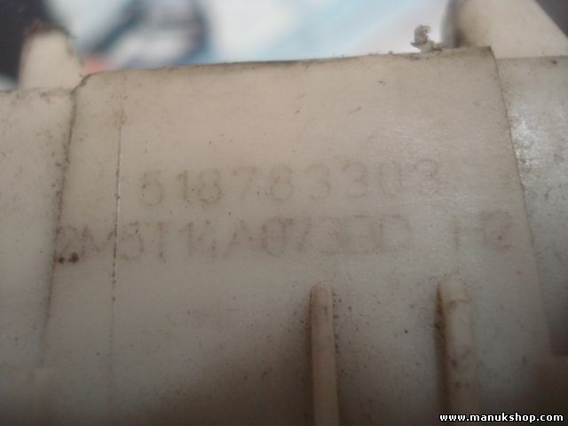 Scatola fusibili Ford Focus 51878330 2M5T14A073BD 2M5T14A073BB