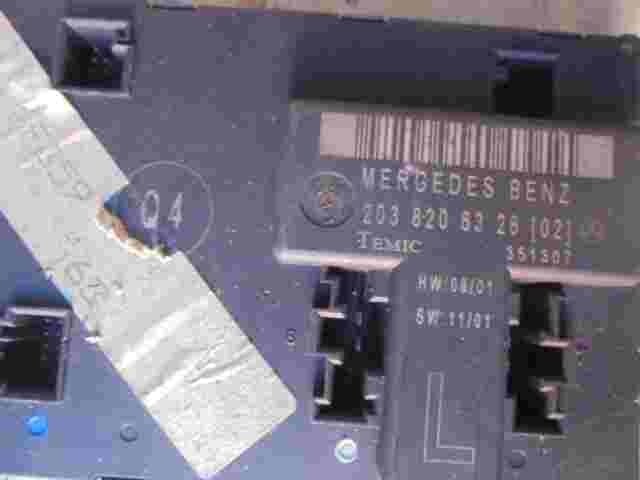 Unità di controllo porta Mercedes Classe C W203 2038206326 Q4 TEMIC 351307