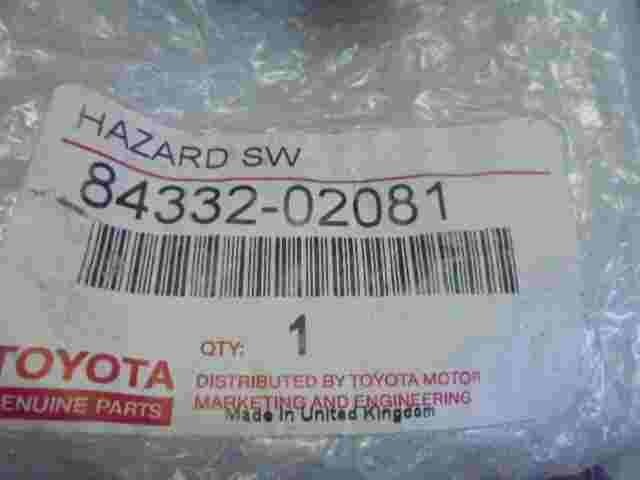 Interruptor de emergencia Toyota Corolla E12 E120 E130 8433202081 84332-02081