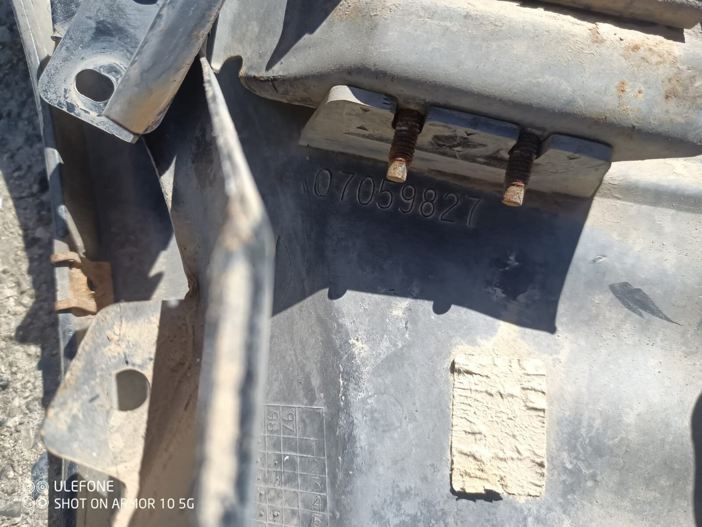 Lado del parachoques trasero izquierdo Opel Frontera B 0603 A 2603 07059827