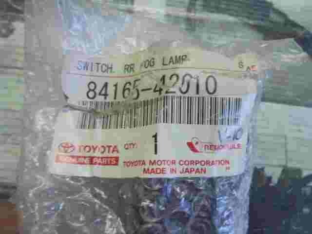 Niebla interruptor Toyota RAV 4 II Land Cruiser 100 8416542010 84165-42010