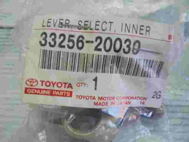 Lever Select Inner Toyota iQ Corolla Platz Vitz 3325620030 33256-20030