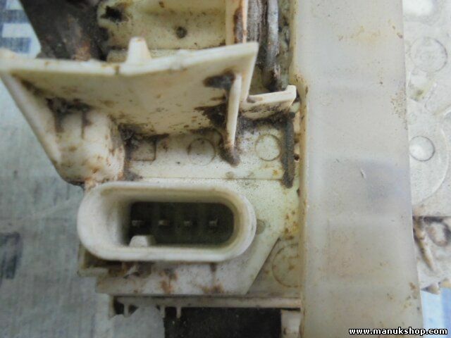 Cerradura puerta delantera derecha Jeep Compass MK49 2.0 CRD 4x4 04589416AE