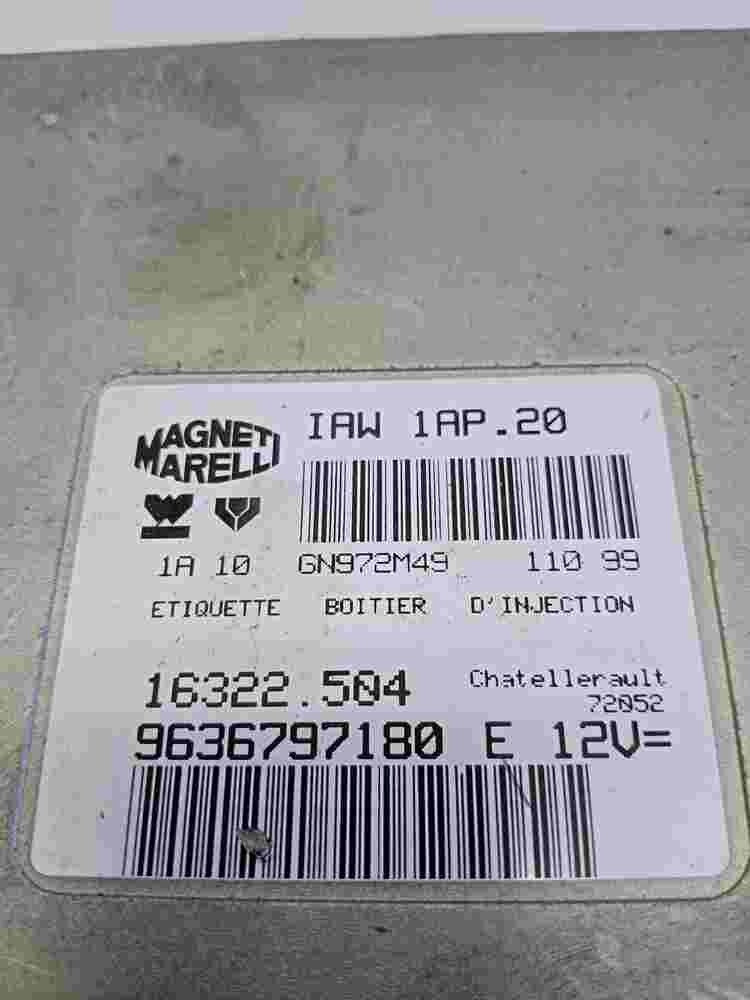 Centralita del motor Citroen Xantia Xsara Peugeot 9636797180 E 16322504 IAW1AP20