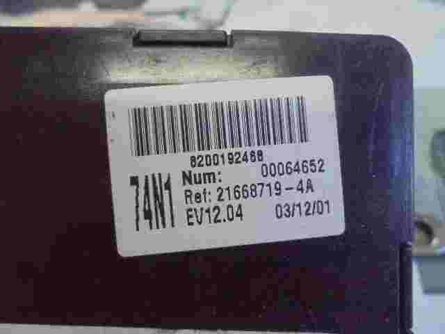 Caja de fusibles de relé Renault Laguna 2 8200192468 8200190269 Sagem 216687194A