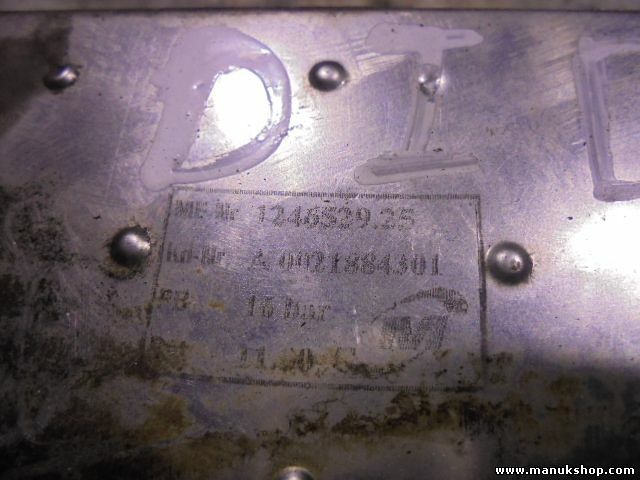 Enfriador de aceite Mercedes 124652925 1246529.25 A0021884301 A 002 188 4301