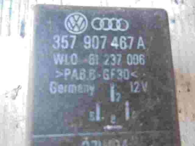 Relè pompa carburante Transporter T4 Audi Seat Skoda 357907467A n. 155