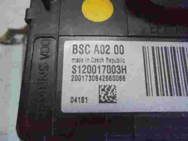 Caja de fusibles de relé Peugeot 407 9655471980 SIEMENS VDO S120017003H