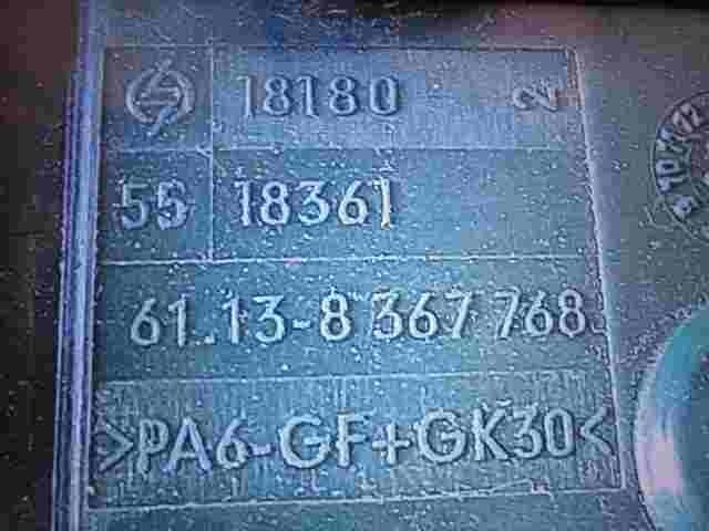 Caja de fusibles BMW 5 E39 E38 18180 61138367768 61.13-8 367 768 PA6-GF-GK30