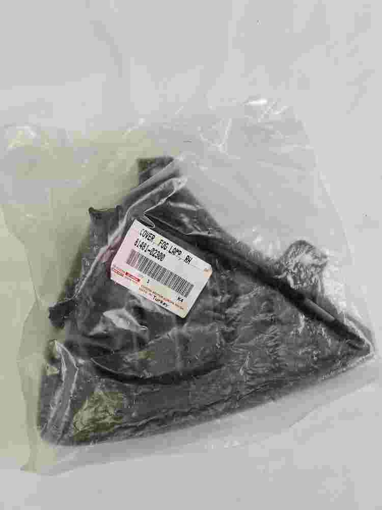 Cover Fog Lamp Toyota Auris E180 RH 8148102300 81481-02300