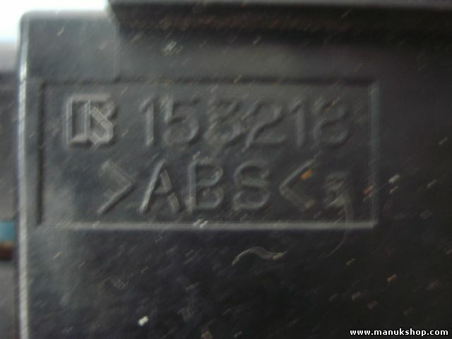 Interruptor de emergencia Toyota Corolla E11 153218