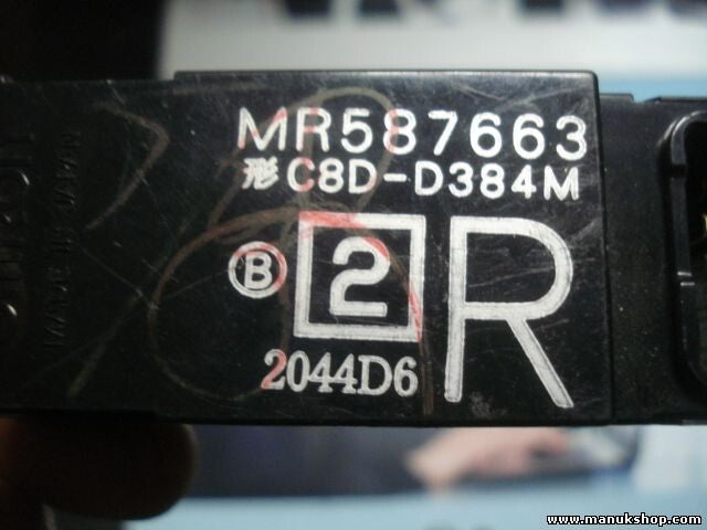 mando botonera elevalunas Mitsubishi Colt MR587663 C8DD384M C8D-D384M