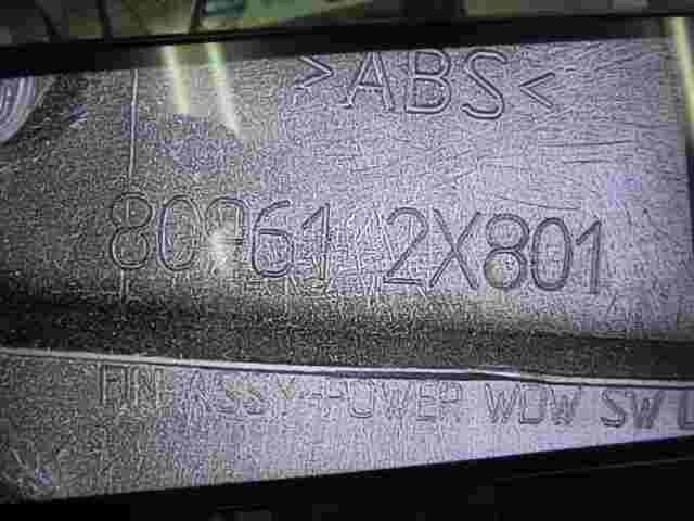 Tapa del interruptor de ventana Nissan Terrano Ford 809612X801 80961-2X801