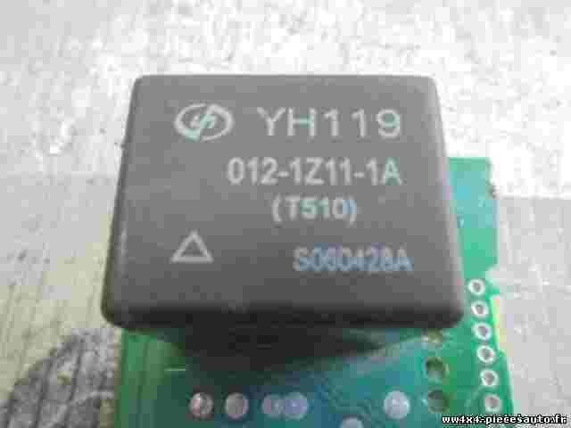 Relè Citroen C3 Peugeot 206 YH119 YH 119 0121Z111A 012-1Z11-1A T510 S060428A