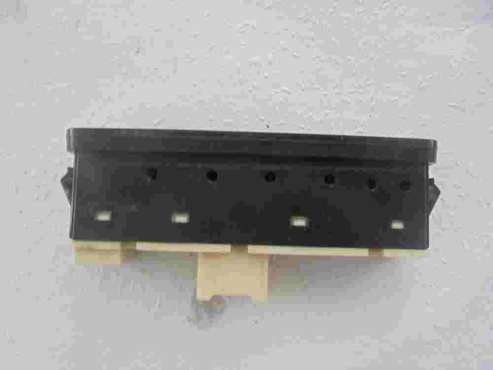 mando botonera elevalunas Suzuki Vitara 3799060A00