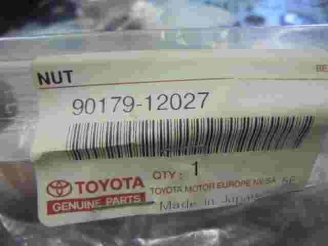 Dado / Toyota RAV 4 Lexus LS 400 GS 300 9017912027 90179-12027