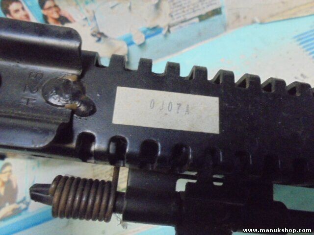 Guía de asiento derecho lado derecho Honda CR-V 2000 0J07A