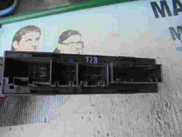 Centralita de elevalunas Audi A4 8E 8E0959802A 8EO959802A 105999108 5WK47011EBF