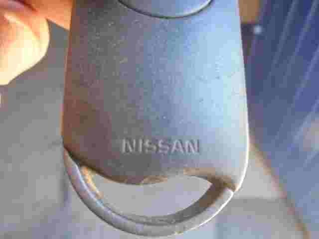 Alojamiento de la llave de control remoto inalámbrico Nissan Serena 946801F