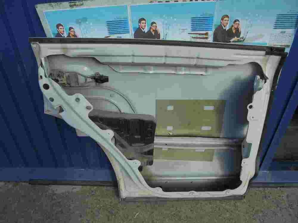 Puerta trasera Izquierda Porsche Cayenne 7L0839461D 7L0839353K 7E0035411A